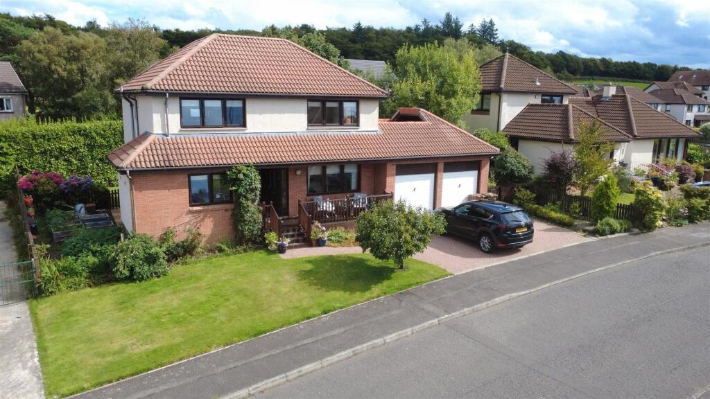 Main image of property: Paddockdyke, Skelmorlie