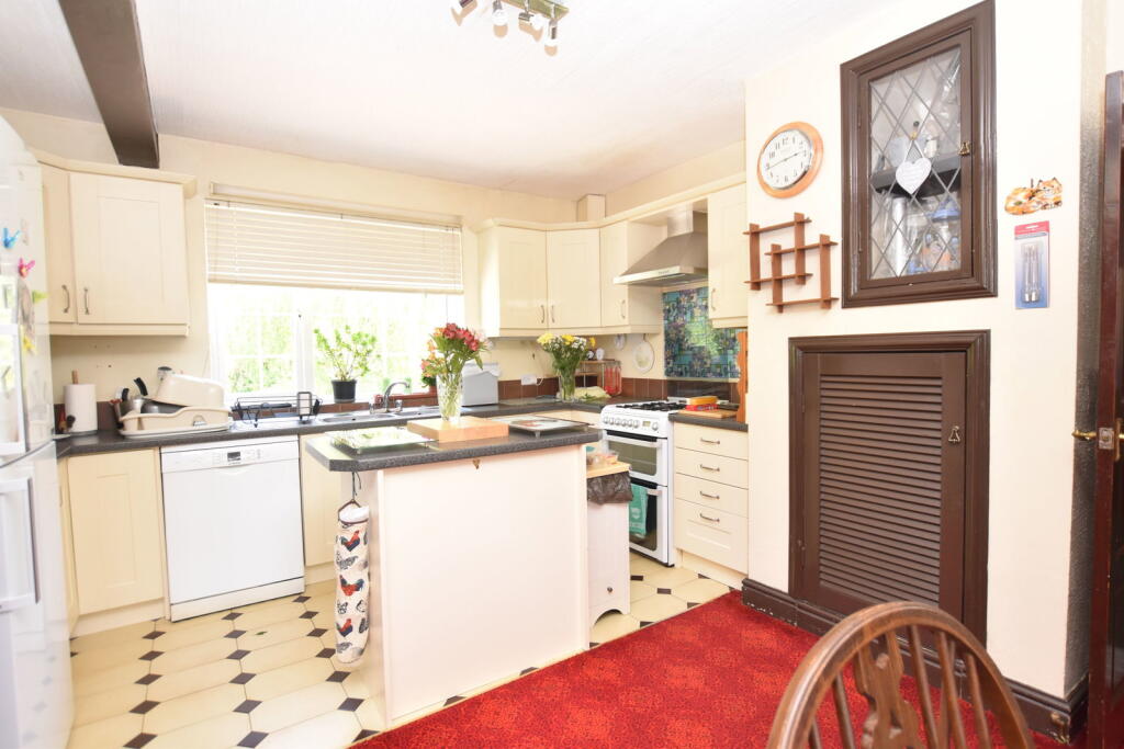 House in Wirral, Liverpool City Region - View 5