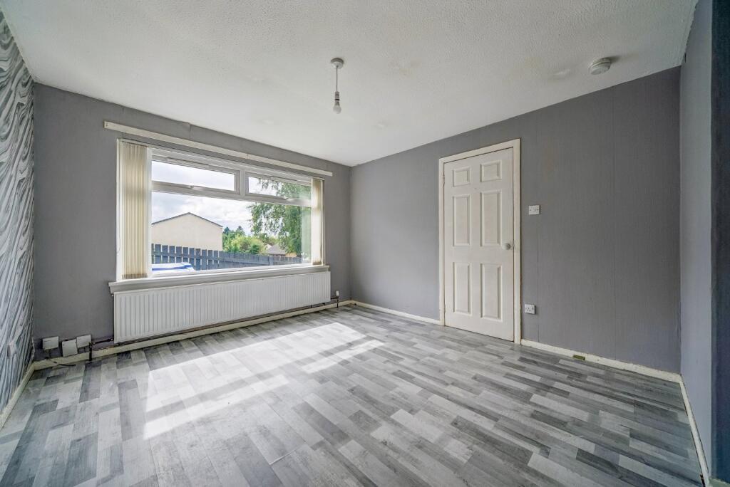 House in Glasgow, West Dunbartonshire - More