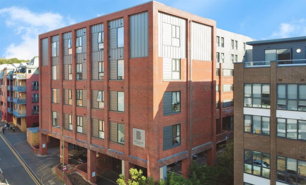 Main image of property: Bryanston Court, Hemel Hempstead