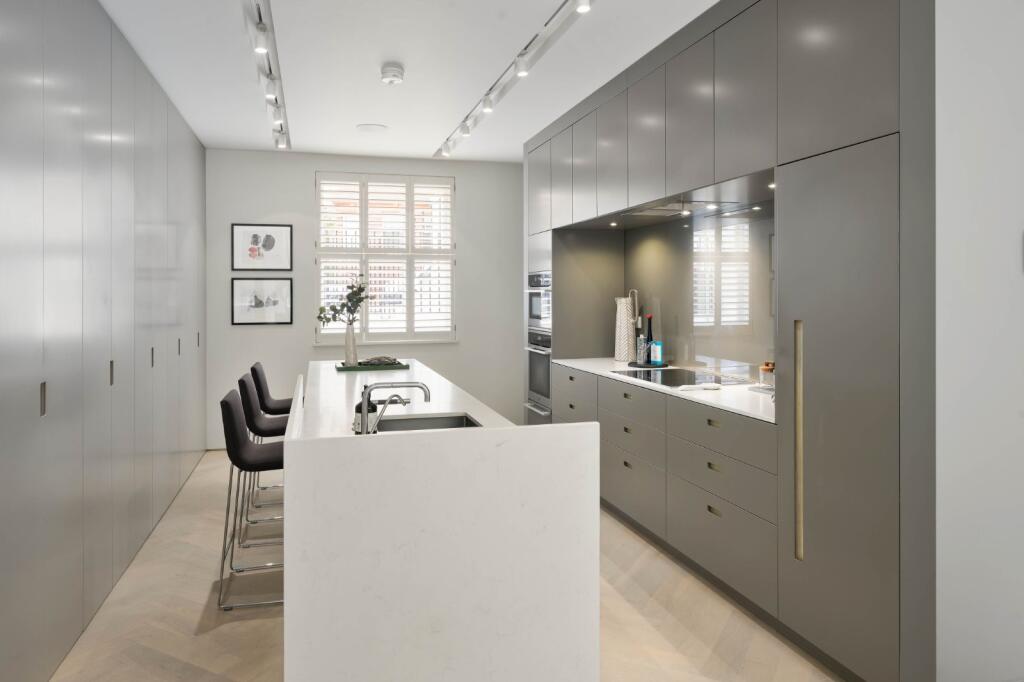 House in London - More