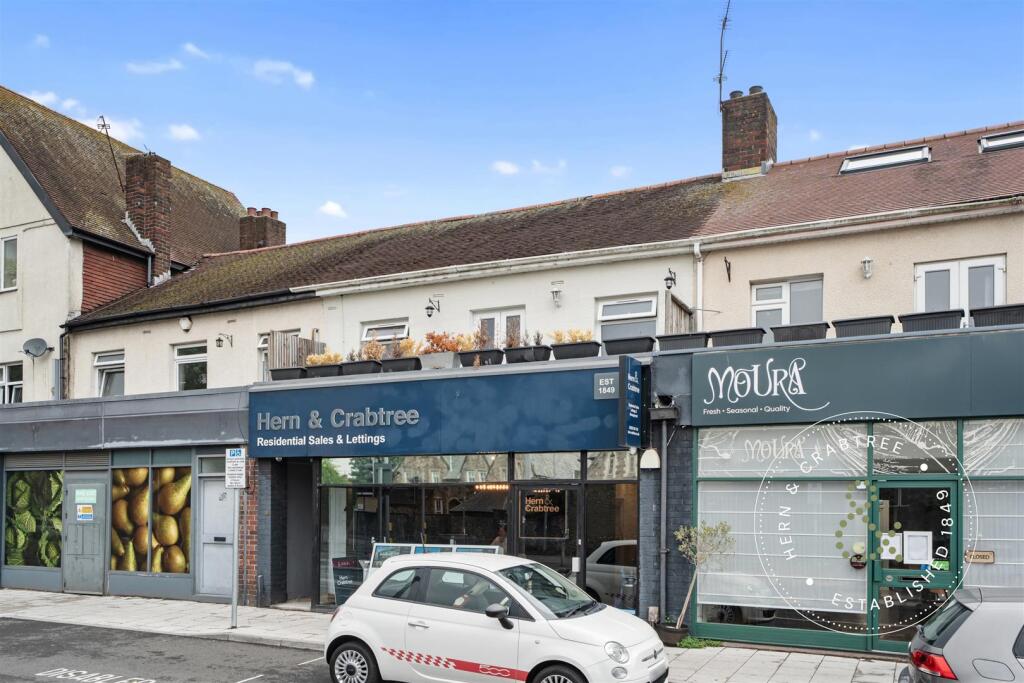 Apartment in Cardiff, Danescourt, Llandaff - View 2