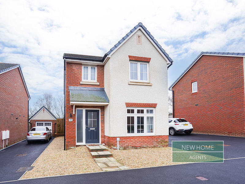 Main image of property: Comin Y Coed, Thomastown, Tonyrefail, Porth, CF39 8GD