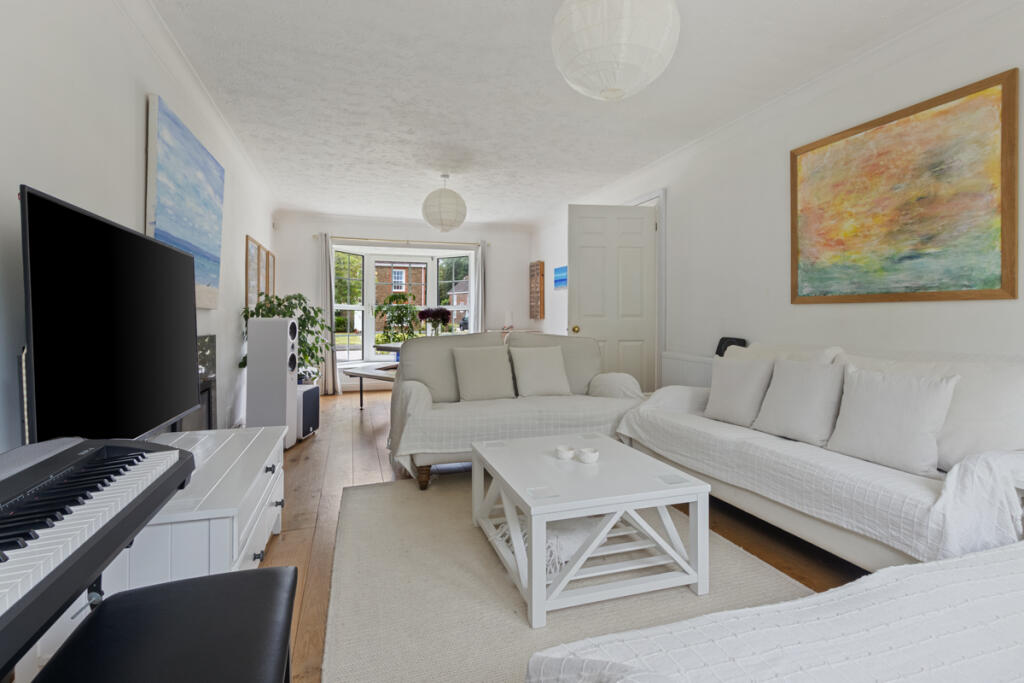 Aldbourne Drive, Aldwick, West Sussex - View 5