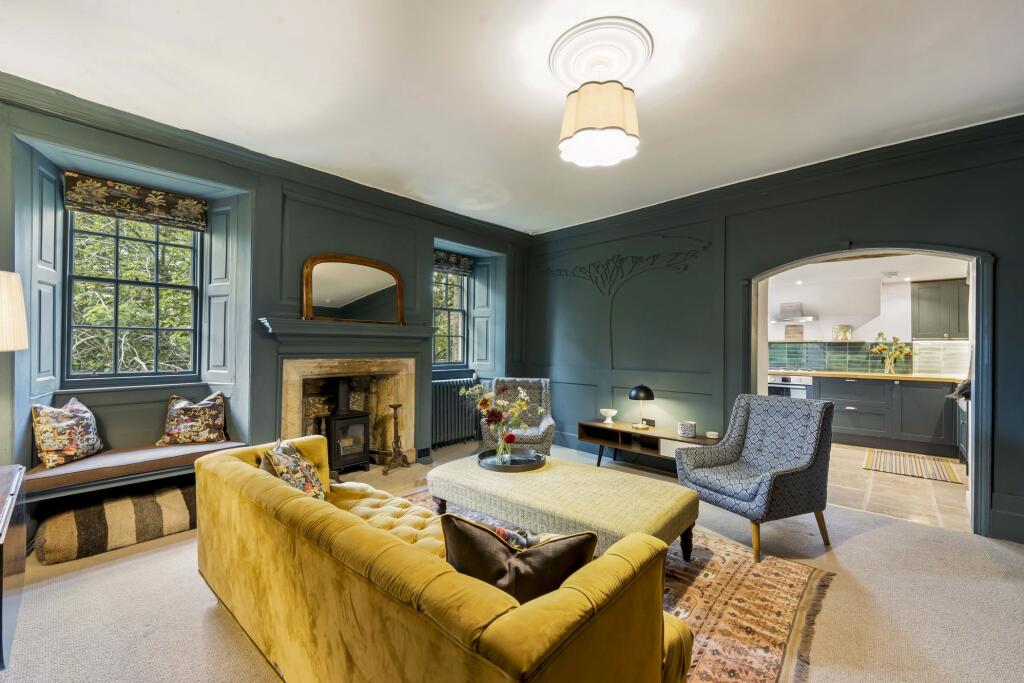 2-bed flat on 42A, South Street, St. Andrews, Fife, £625,000