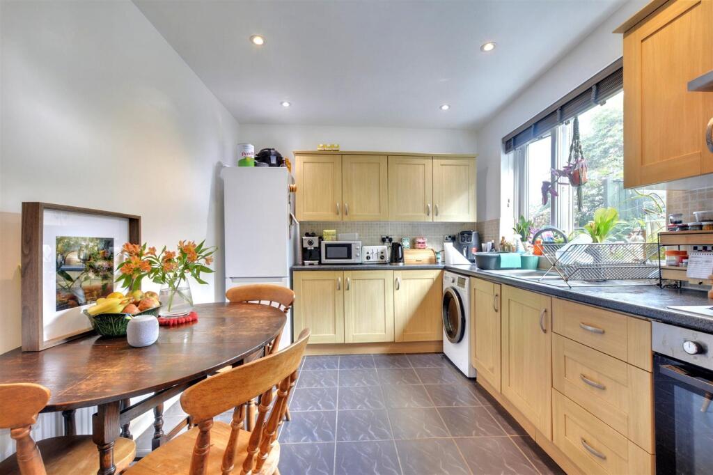 House in Nottingham, Sherwood - View 3