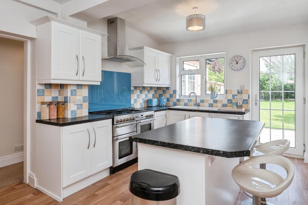 Whitchurch Road, Great Boughton, Chester, Cheshire, CH3 - More