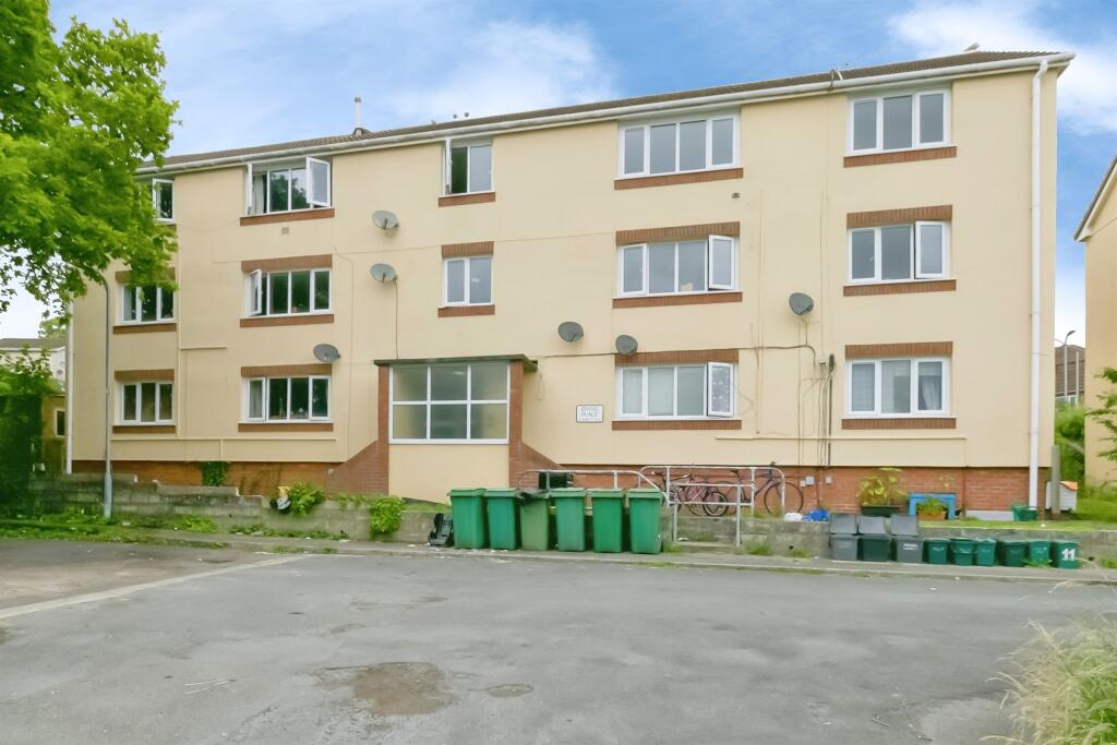 Main image of property: Irving Place, Barry
