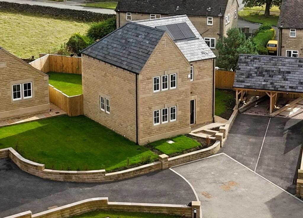 3-bed detached on Moor Road, Ashover, Chesterfield, £495,000