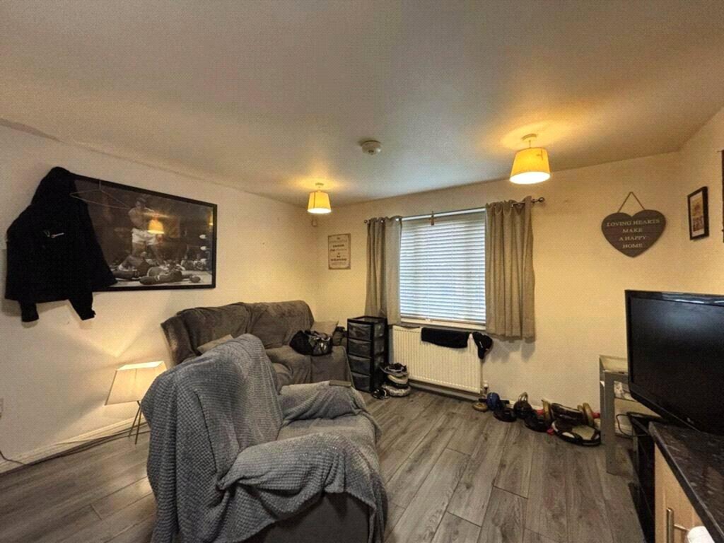 Apartment in Liverpool - View 3