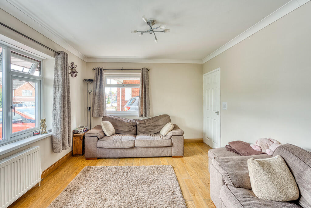 House in South Staffordshire, Great Wyrley - View 4