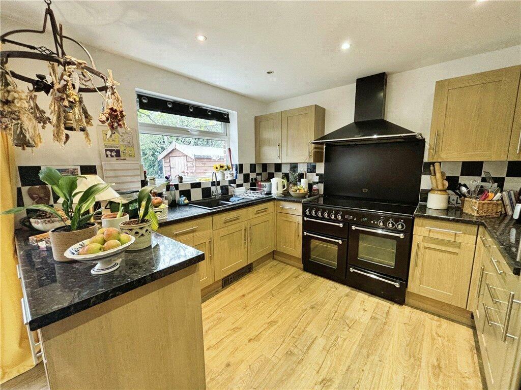 House in Sandown, Lake - View 4