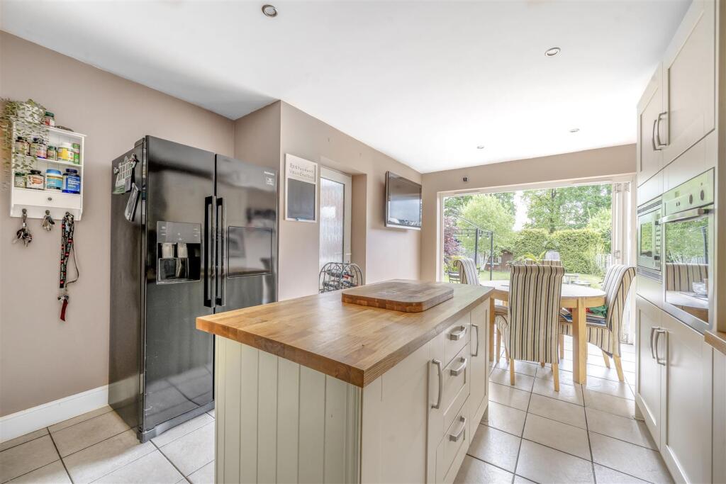 House in Reading - View 3