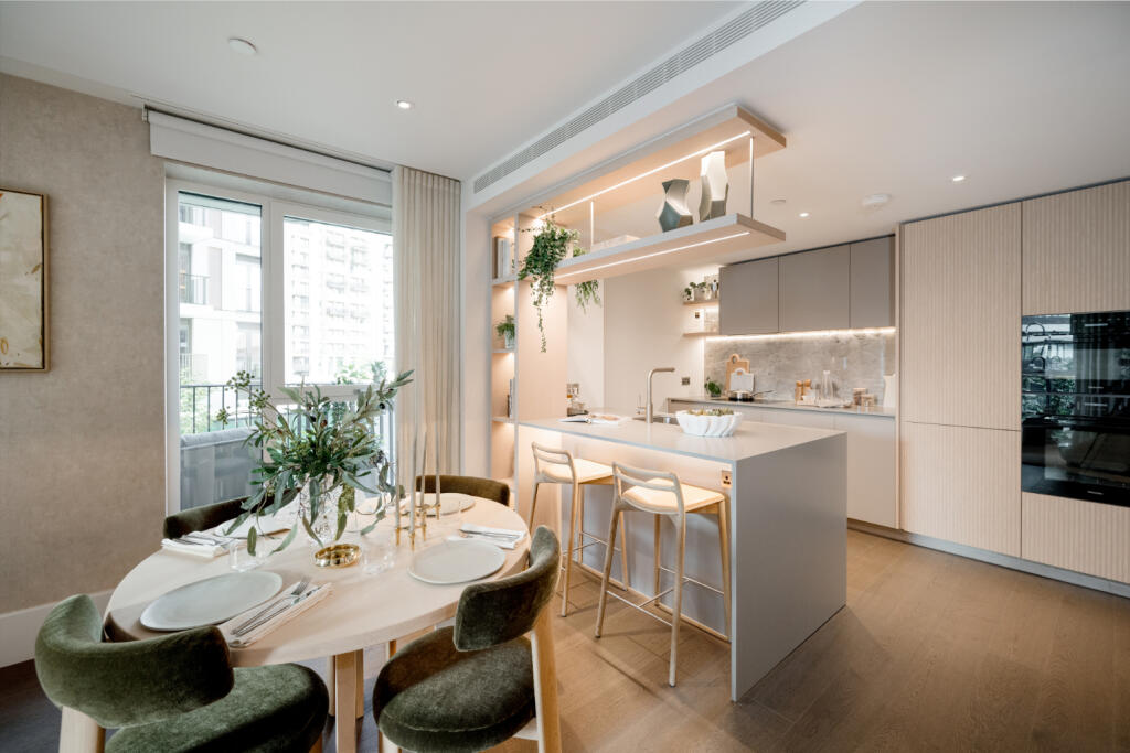 1-bed flat on White City Living, White City, W12, £745,000