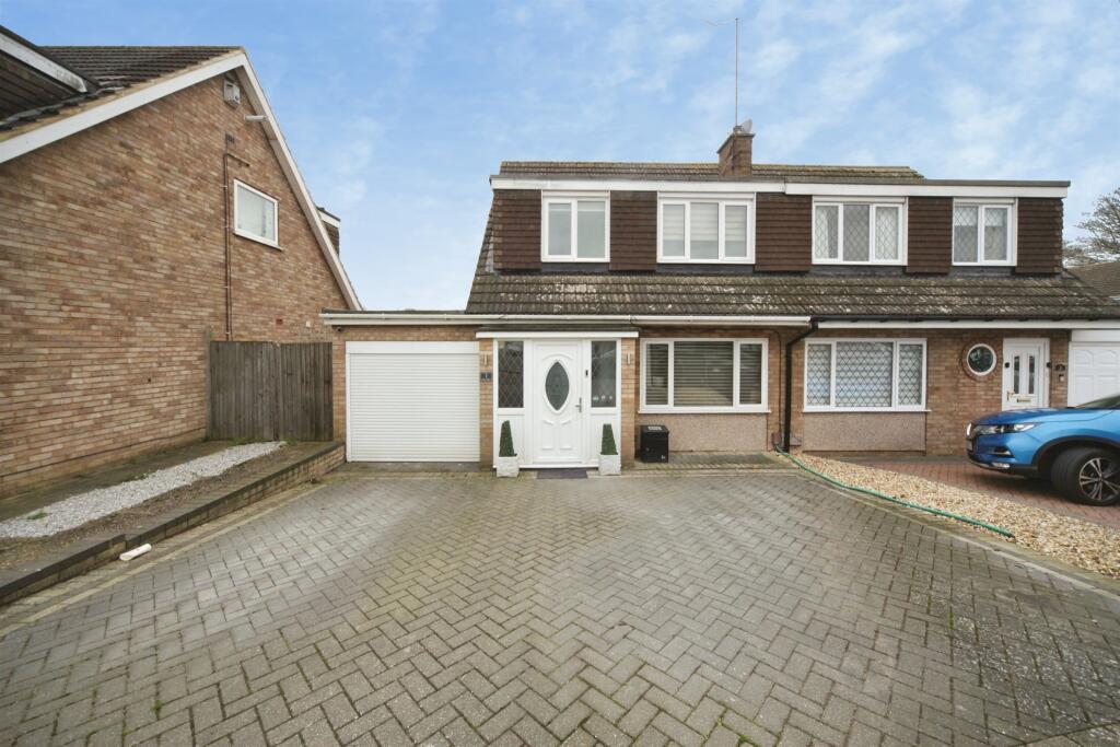 Main image of property: Loftus Close, Luton