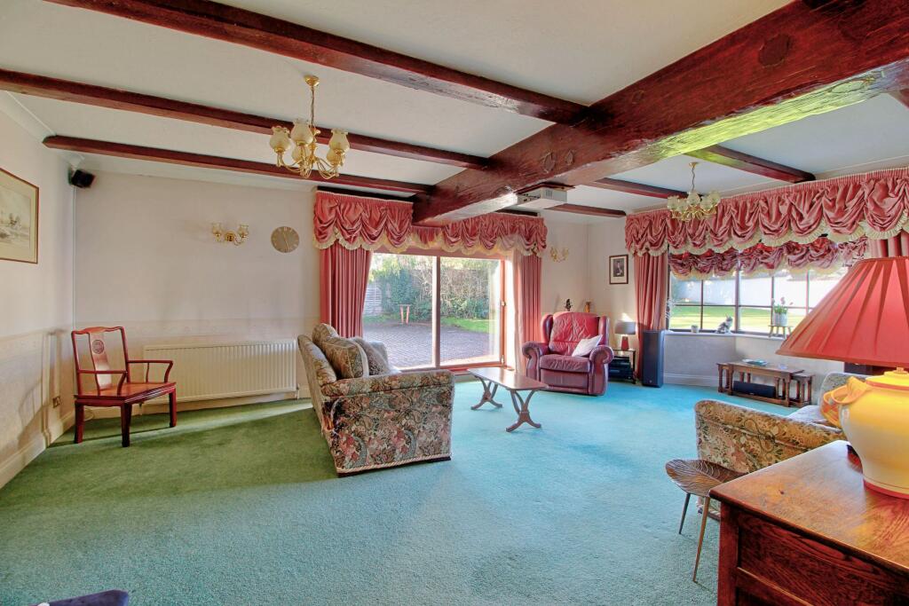 House in Wokingham - View 5