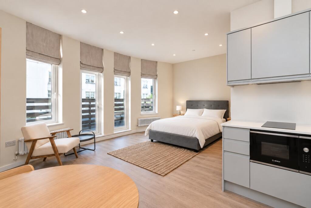 Main image of property: High Road, London, N12 9QD