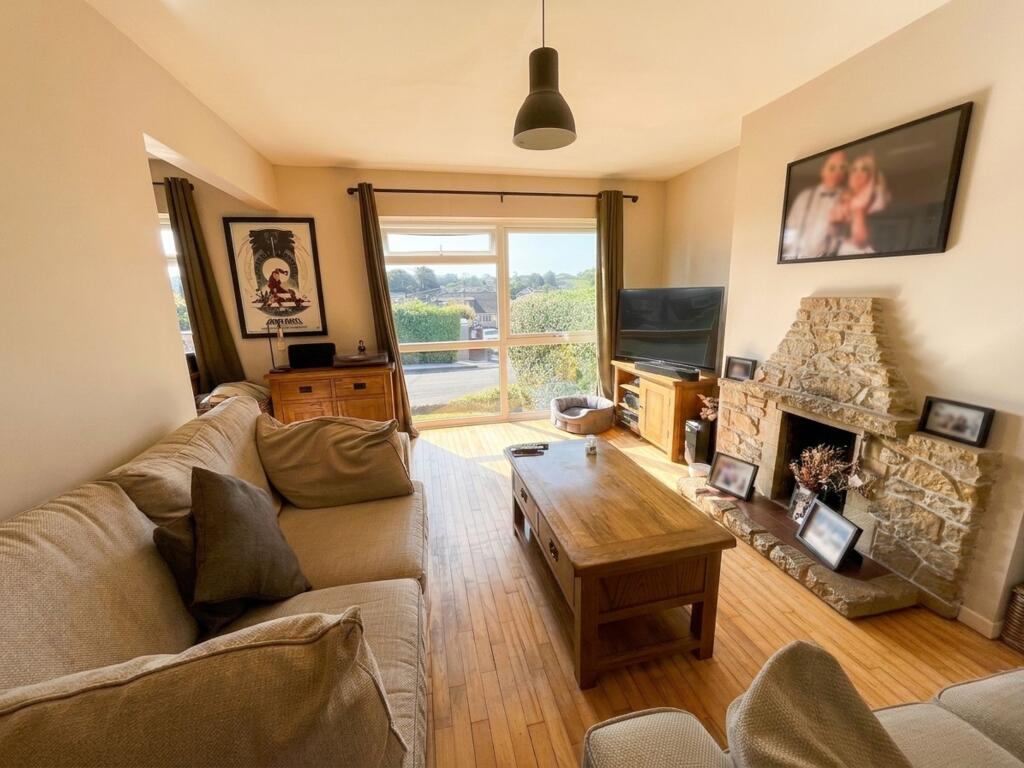 63 Geraints Way, Cowbridge, Vale of Glamorgan CF71 7AY photo 4