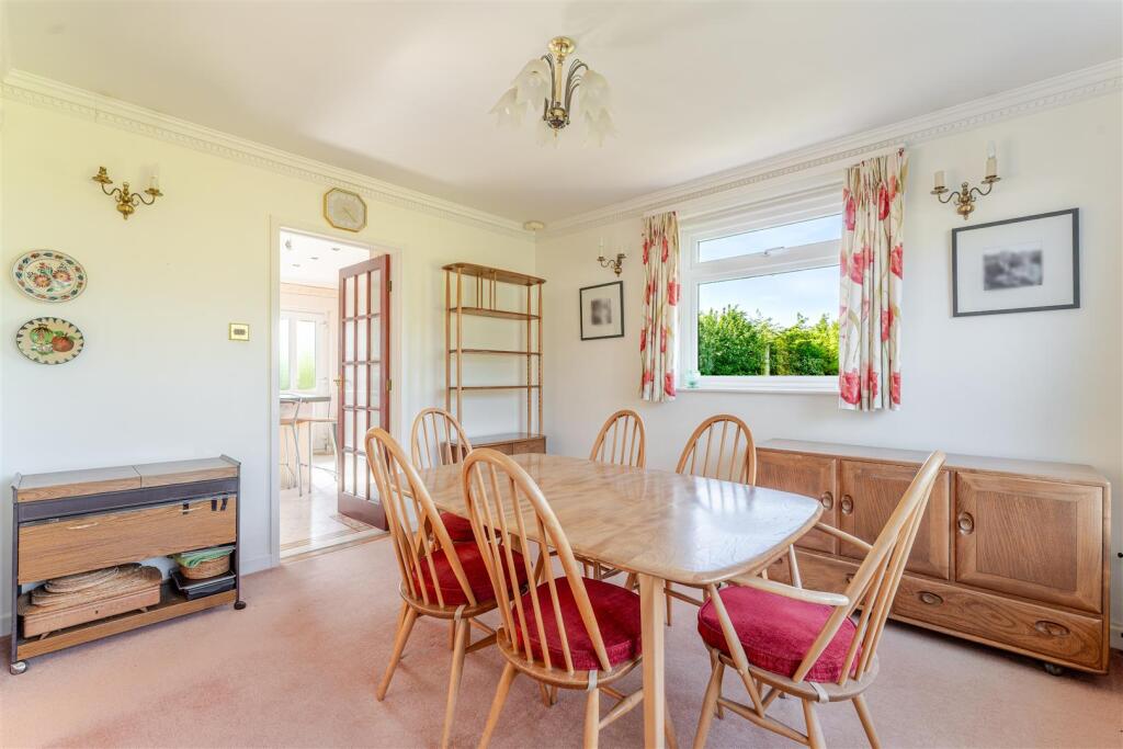 House in Yatton, Claverham - More