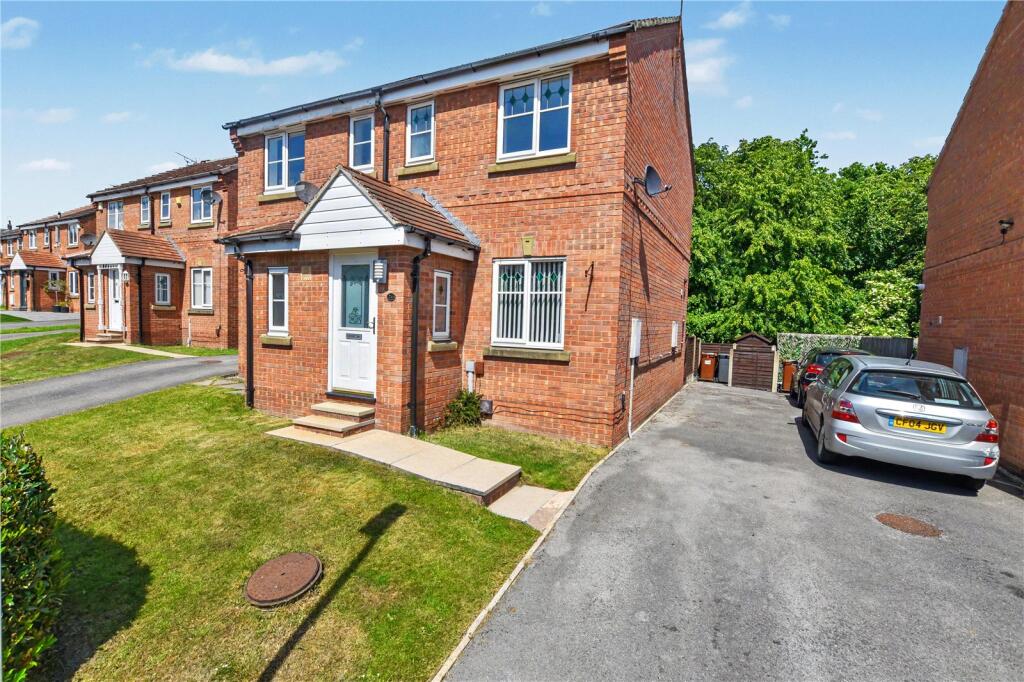 Main image of property: Millbeck Approach, Morley, Leeds, West Yorkshire