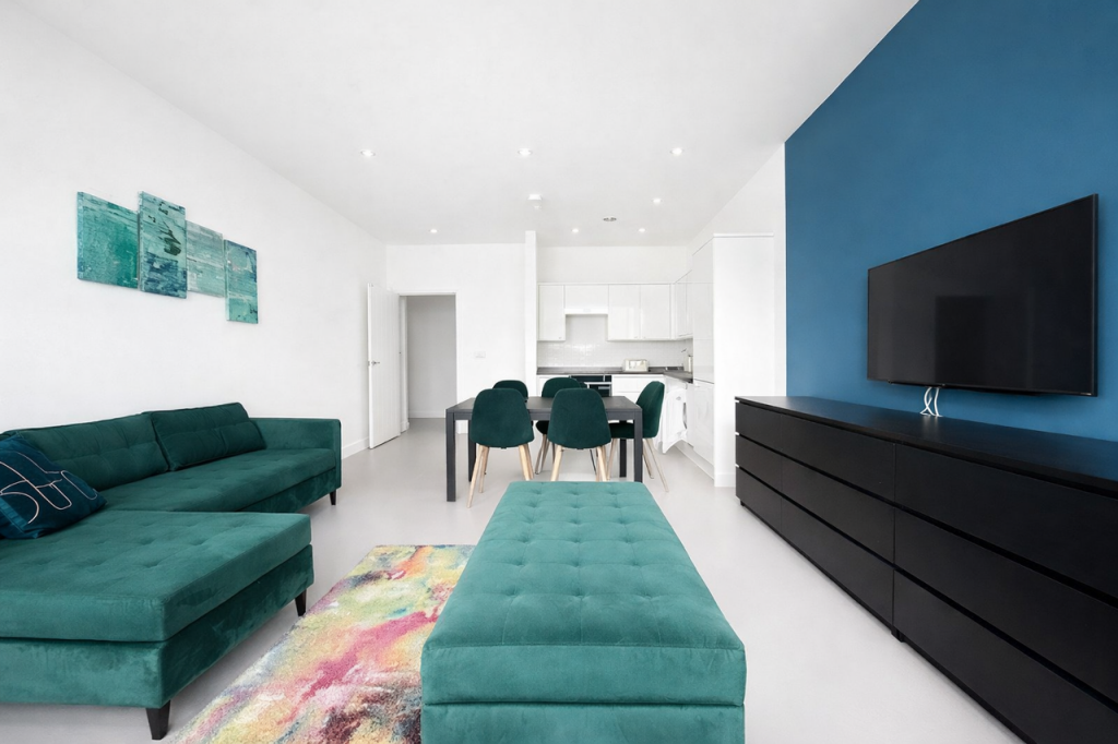 Main image of property: Flat 14, Ziggurat House, 25 Grosvenor Road, St. Albans, Hertfordshire