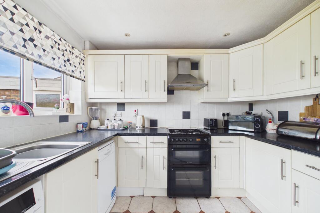 House in Bracknell - View 3