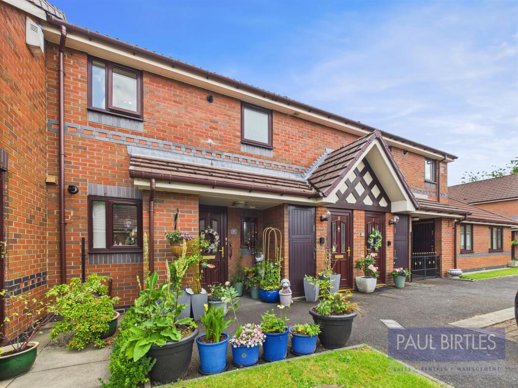 1-bed house on Orme Close, Urmston, Trafford, M41, £125,000