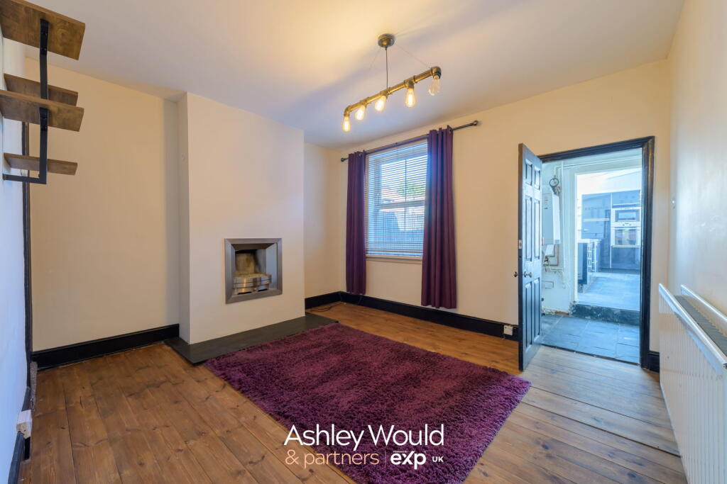 House in Dudley, West Midlands - View 3