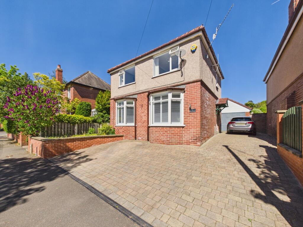 Main image of property: The Avenue, Dronfield, Derbyshire, S18
