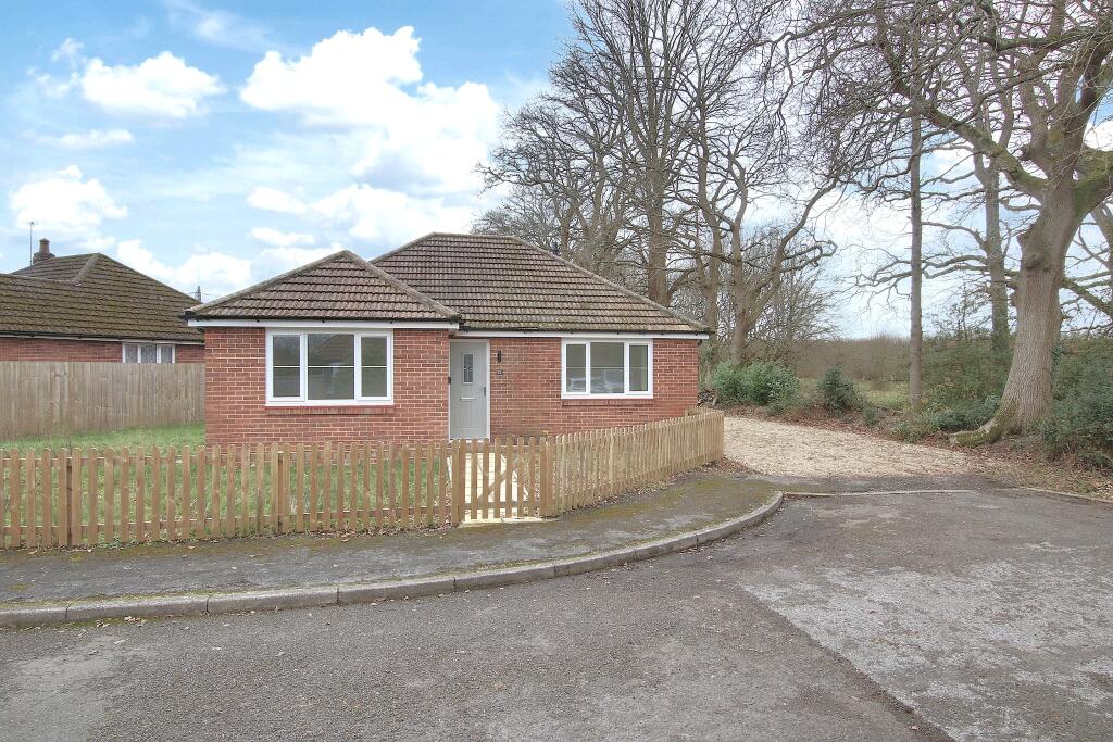 Main image of property: North Baddesley, Southampton