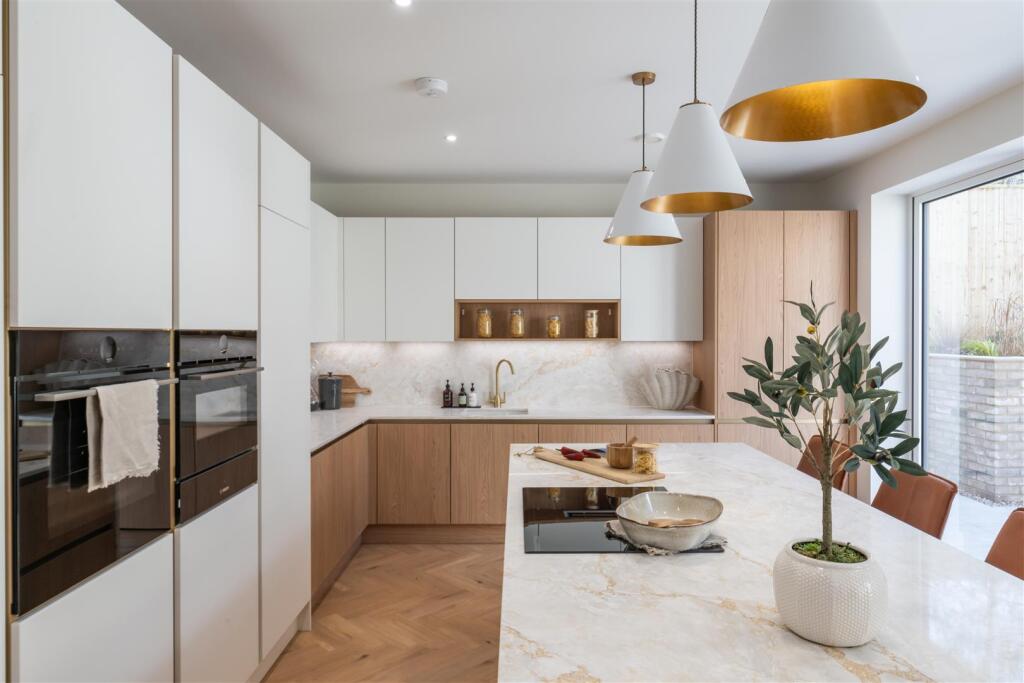 Additional image 12 of Greenwood Avenue, Lilliput