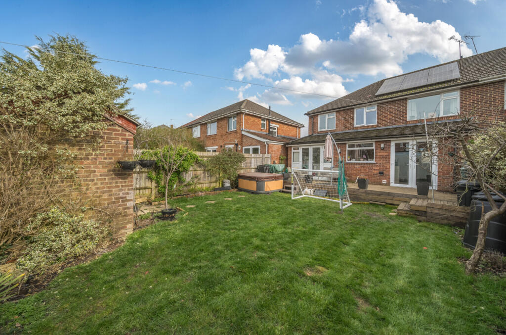 Brackley Way, Totton, Southampton, SO40 photo 3