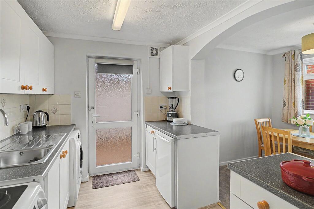 House in Swindon, Covingham - View 2