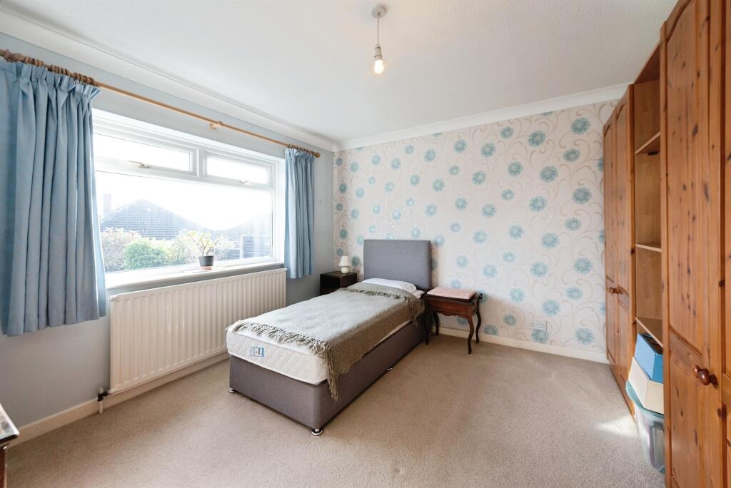 Wyndham Close, Waterlooville photo 4