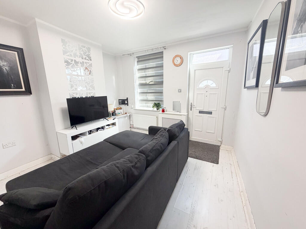 House in Stoke-on-Trent - View 3