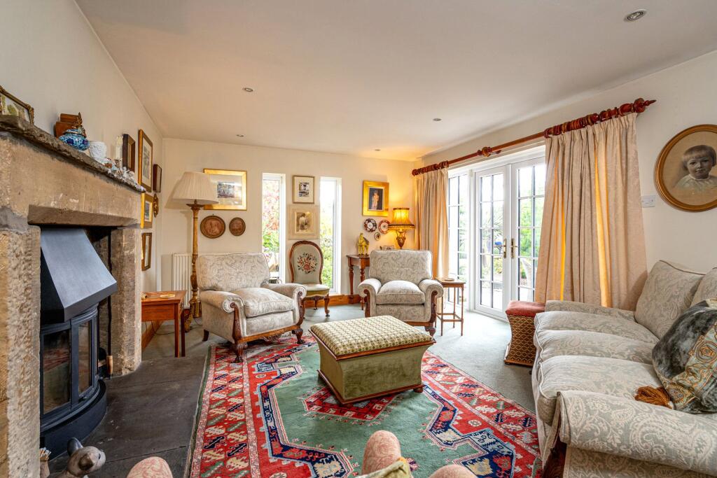 House in Kirkcaldy - More