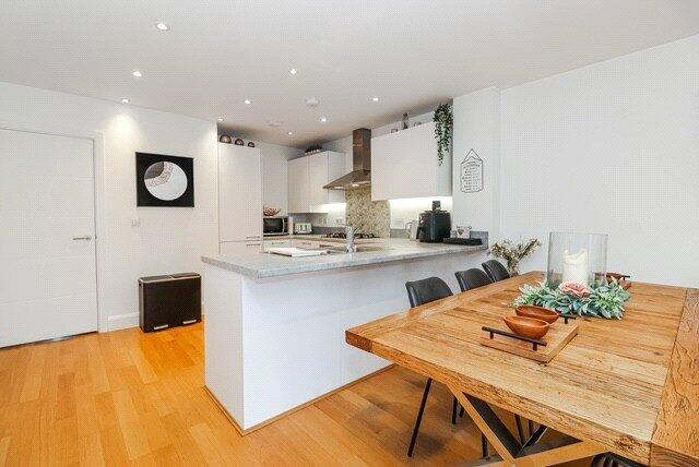 House in Leighton Buzzard, Rutherford Fields, Leighton-Linslade - View 5