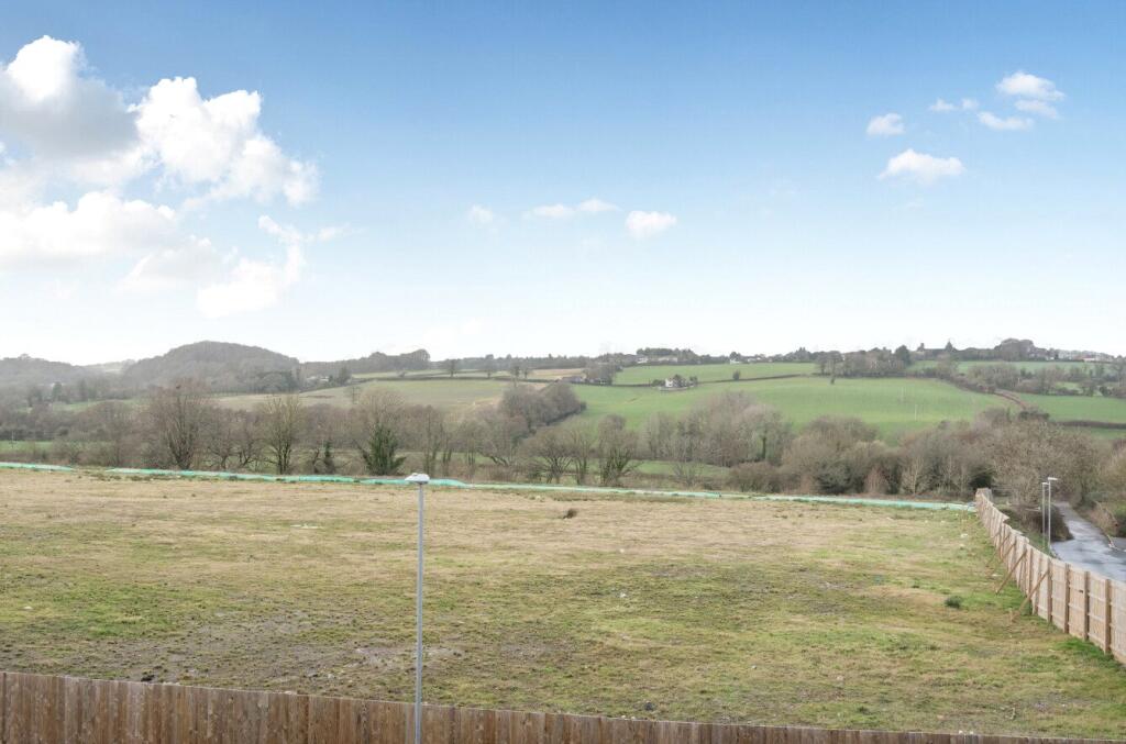 Apartment in Paulton, Bath and North East Somerset - View 4