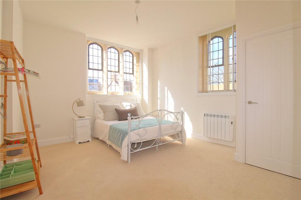 Apartment in Trowbridge - More