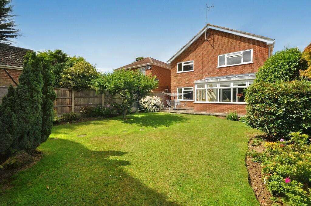 Main image of property: The Chase, Thundersley