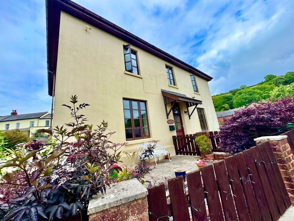 Main image of property: Shute Hill, Bishopsteignton, Teignmouth, Devon