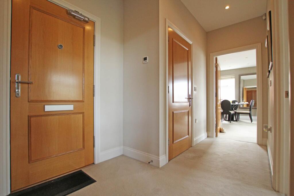 Darley Road, Eastbourne, BN20 7GA photo 4
