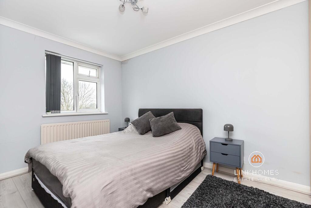 Tarrant Close, Poole, BH17 photo 5