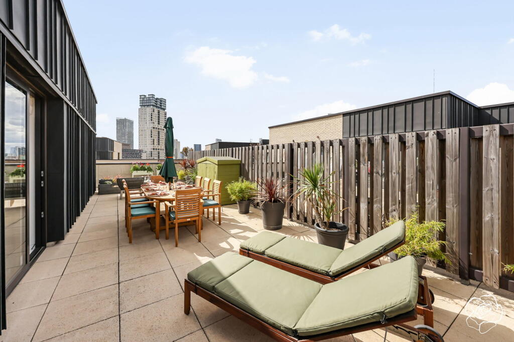 Main image of property: Carriage House, Leyton Road, Stratford, E15