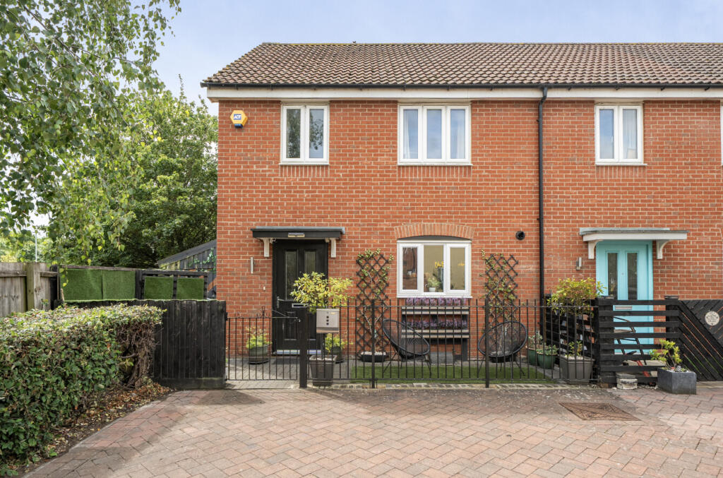 Main image of property: Crocus Close, Eynesbury, Cambridgeshire