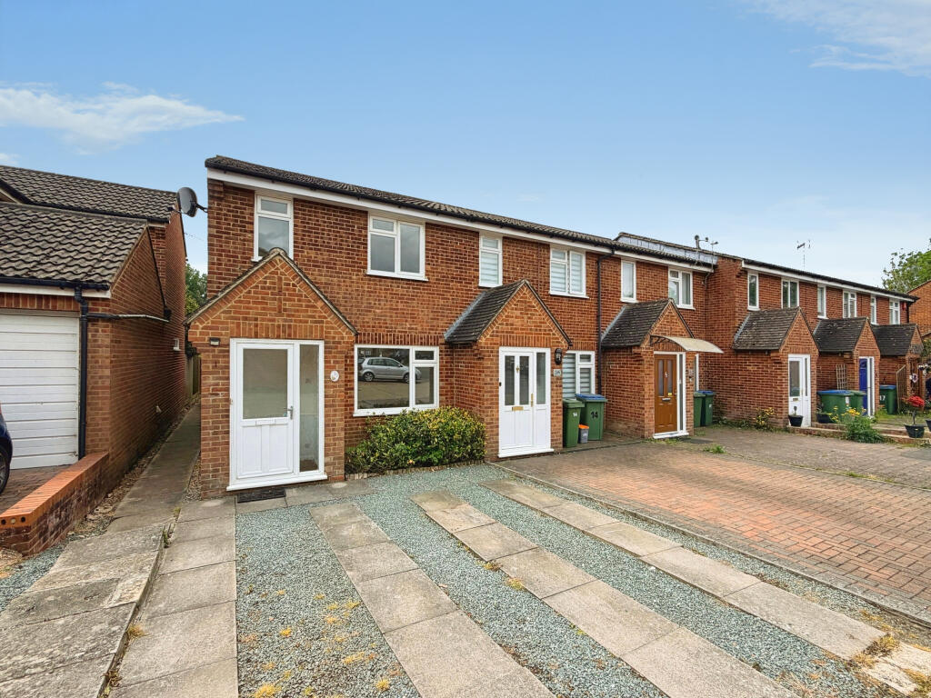 Main image of property: Brockhurst Close, Horsham, West Sussex