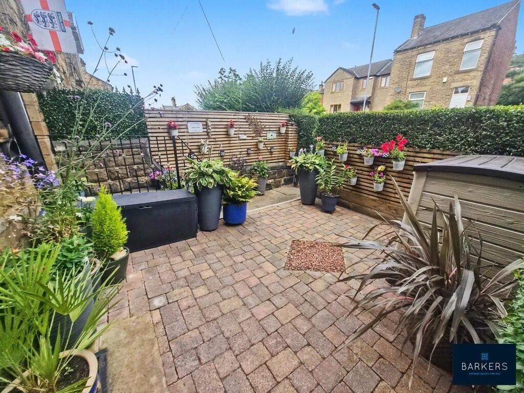 Bradford Road, Birstall photo 2