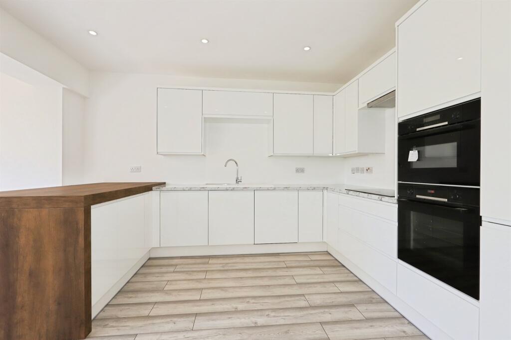 House in Wolverhampton - View 5