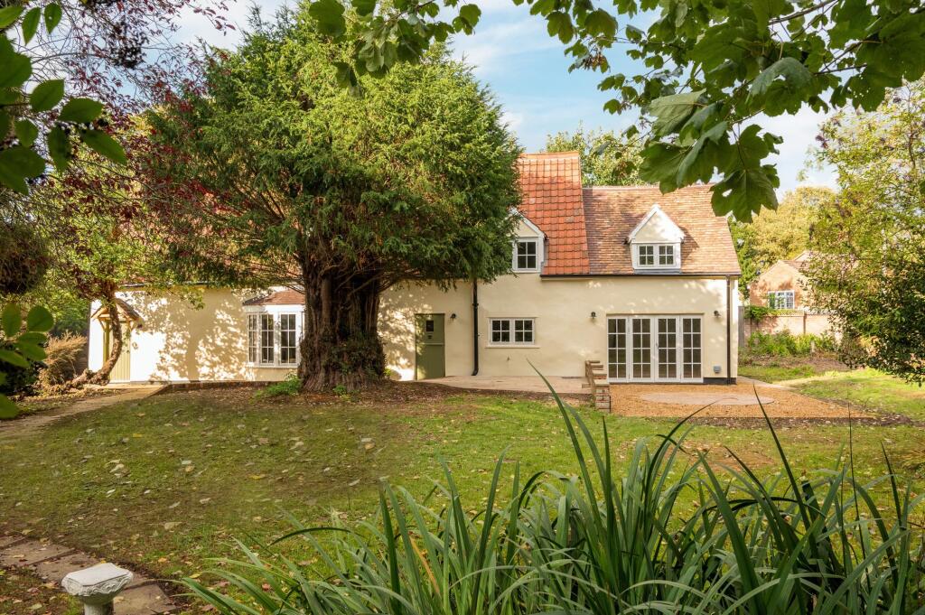 Main image of property: High Street, Thurleigh, MK44