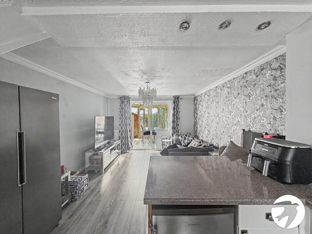 House in Chatham, Wayfield - View 3